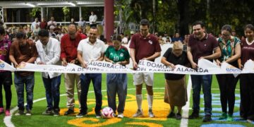 Inauguran nueva cancha techada de fútbol rápido en la Alameda de Chetumal
