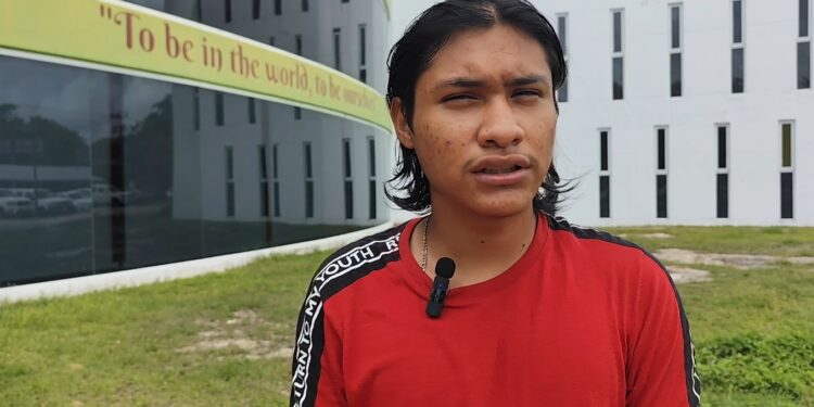 Joven de Dziuché desarrolla inteligencia artificial para traducir consultas médicas en lengua maya