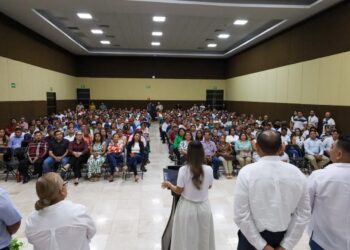 Reconoce Yensunni Martínez trayectoria de 383 trabajadores del Ayuntamiento de Othón P. Blanco