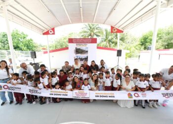 Mara Lezama entrega domo en preescolar de Carlos A. Madrazo; plantel recibe su primera rehabilitación integral en 42 años