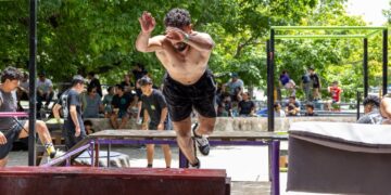 Más de 50 atletas desafían la gravedad en el 7.º Encuentro de Parkour y Cultura Urbana «Xibalba»