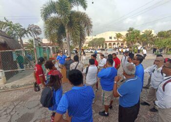 Bloquean acceso a Costa Maya por conflicto de utilidades en Mahahual