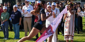 Chetumal estrena la primera pista de atletismo con certificación internacional de la Península