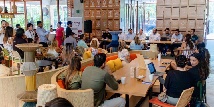 Fortalece Diego Castañón diálogo con empresarios para impulsar el desarrollo de Tulum