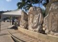 Intervienen letras de Tulum con técnicas inspiradas en el arte maya ancestral