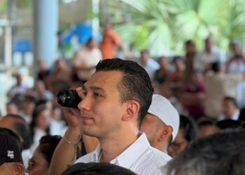 Tesorero de Tulum es presentado ante la FGR tras revisión en el aeropuerto de Cancún