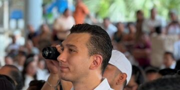 Tesorero de Tulum es presentado ante la FGR tras revisión en el aeropuerto de Cancún