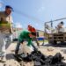 Refuerza Gobierno Municipal jornada permanente de bacheo para mejorar la movilidad en Tulum