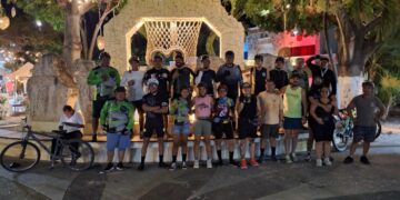 RodandoXTulum impulsa la cultura ciclista con recorridos nocturnos
