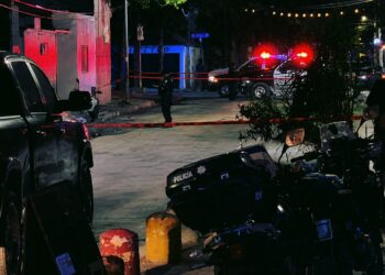 Ataque armado en el centro de Tulum deja un hombre muerto y una mujer herida