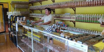 Cae producción de miel en Macario Gómez; cosecha se desploma hasta 80%