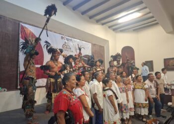 Acusan que VII Congreso Maya terminó en “conferencias” y sin dar voz a dignatarios