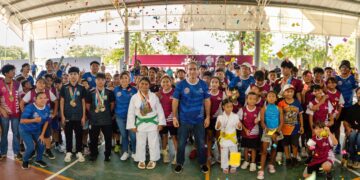 Concluye curso de verano Baaxlo’ob Paalalo’ob con 100 niñas y niños en Tulum