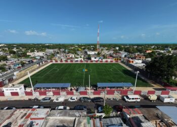 Reinauguran en Chetumal el Campo de Fútbol “8 de Octubre” tras trabajos de rehabilitación