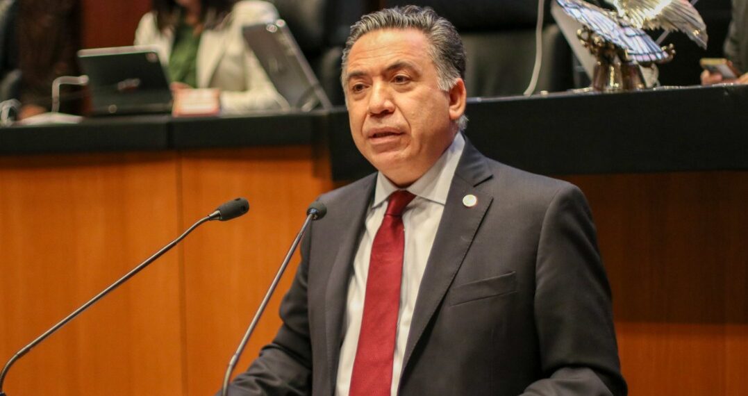 Enrique Inzunza rompe con Morena y se declara senador independiente