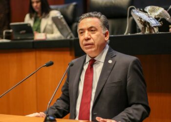 Enrique Inzunza rompe con Morena y se declara senador independiente