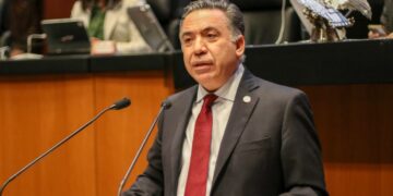 Enrique Inzunza rompe con Morena y se declara senador independiente