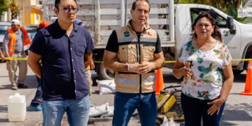 Atienden reportes por baches y limpieza en colonias de Tulum
