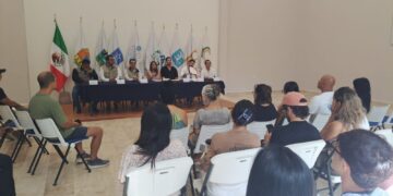 Entregan certificados a restauranteros de Tulum en manejo e inocuidad de alimentos
