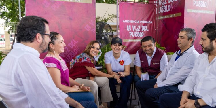 Mara Lezama y Estefanía Mercado atienden a familias en audiencia pública en Villas del Sol
