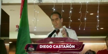 VIDEO: Conducta de Diego Castañón llama la atención durante el Grito de Independencia en Tulum