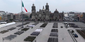 México celebra 216 años de Independencia con despliegue de más de 15 mil elementos en desfile militar