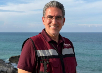 Flavio Carlos Rosado deja Salud para buscar Isla Mujeres; atrás quedan auditorías, medicamentos deteriorados y pendientes hospitalarios