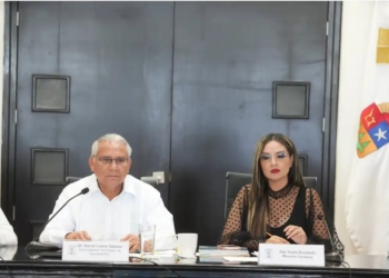 Entre aplausos y felicitaciones, diputados evitan cuestionar a fondo los resultados de la Fiscalía de Quintana Roo